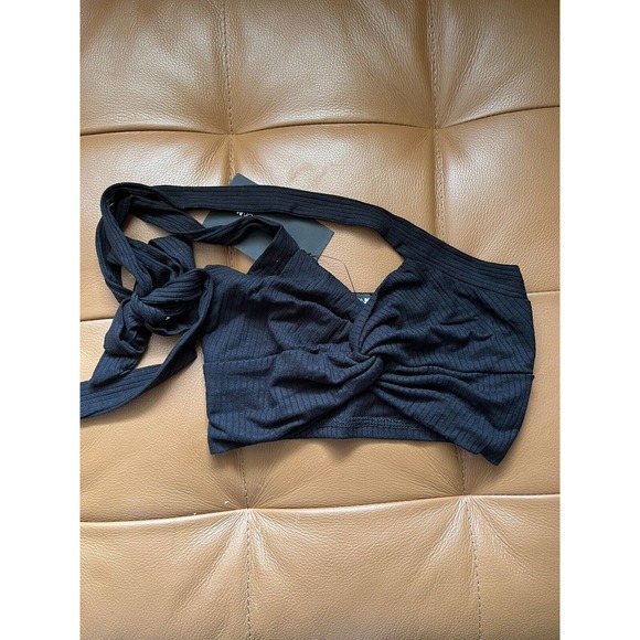 NWT Fashion Nova Black Knot About You Ribbed Halter Crop Top Size Small - Picture 4 of 8